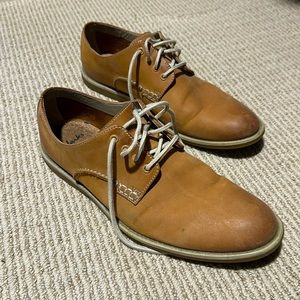 Clarks leather dress shoes